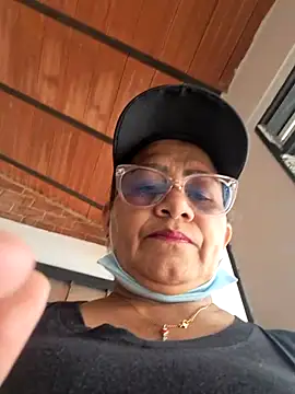 Vickysweeeettt online show from February 20, 4:40 pm