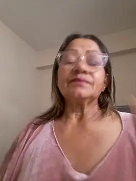 Vickysweeeettt online show from April 19, 8:00 pm