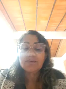 Snapshot of Vickysweeeettt chatting on April 27, 2:09 am Vickysweeeettt online show from April 27, 2:09 am