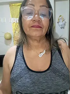 Vickysweeeettt online show from July 1, 1:18 am