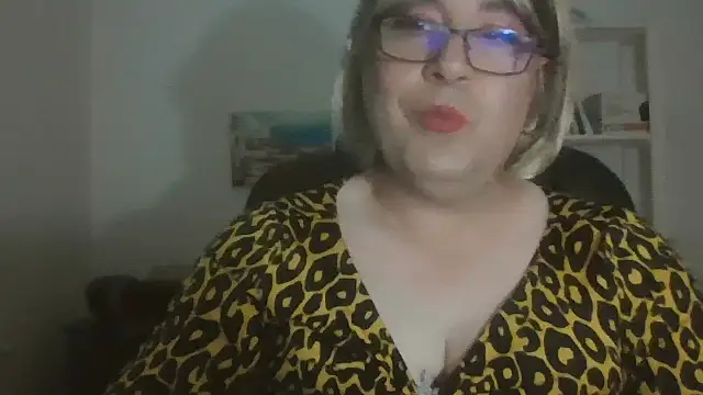 Snapshot of nataliacd chatting on November 12, 4:07 pm nataliacd online show from November 12, 4:07 pm