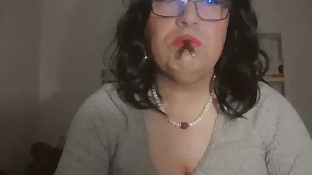 Snapshot of nataliacd chatting on December 4, 5:32 pm nataliacd online show from December 4, 5:32 pm