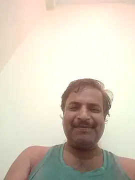 Snapshot of vardh033 chatting on September 17, 8:05 am vardh033 online show from September 17, 8:05 am