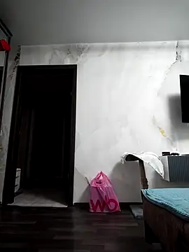 AlisaWyn online show from April 8, 8:58 am