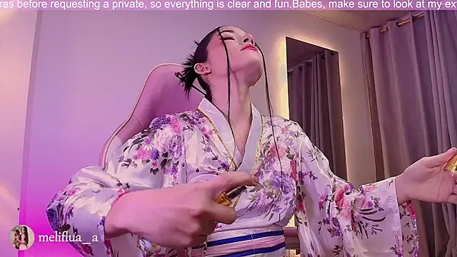 Melifluaa online show from September 11, 4:40 pm