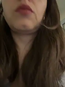 ladywithbigass online show from June 2, 4:47 am