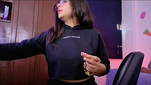 MiaCollinssx online show from April 13, 3:39 pm