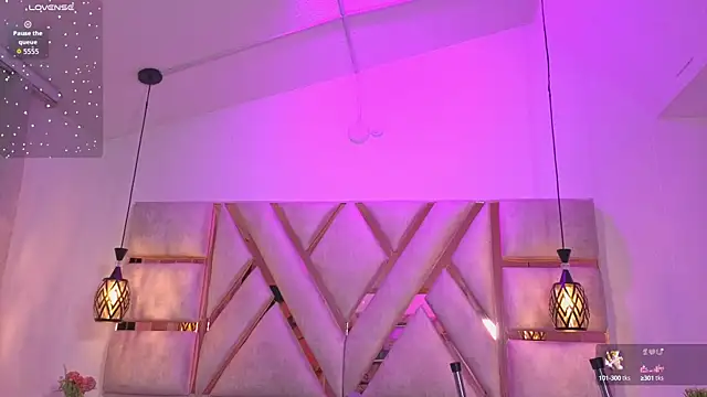 emily roousee online show from October 2, 5:14 am