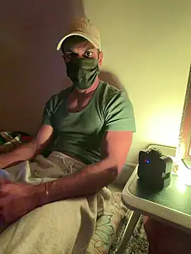 Snapshot of fitxrs chatting on January 12, 7:08 pm fitxrs online show from January 12, 7:08 pm