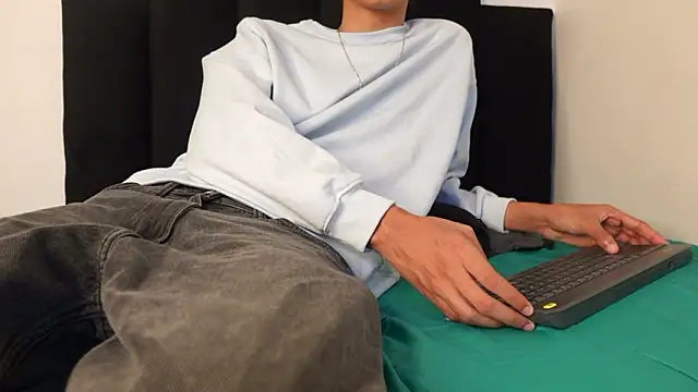 alexmark  online show from February 13, 1:18 pm