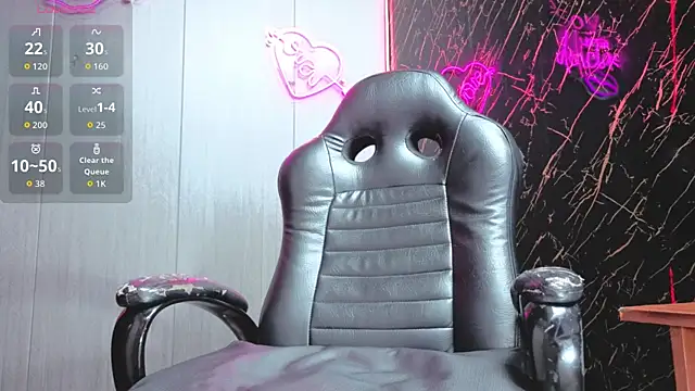 Snapshot of ThorDick_ chatting on September 28, 6:19 am ThorDick  online show from September 28, 6:19 am