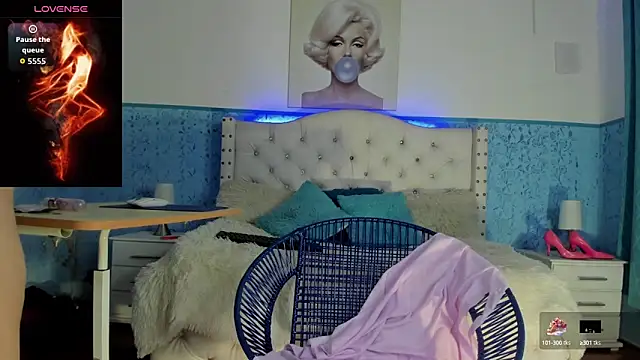 Snapshot of curvy_mature4u chatting on September 12, 7:36 pm curvy mature4u online show from September 12, 7:36 pm