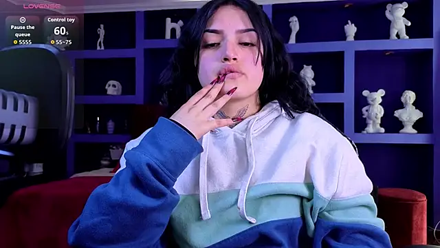 Snapshot of sari_belle chatting on September 9, 11:15 pm sari belle online show from September 9, 11:15 pm