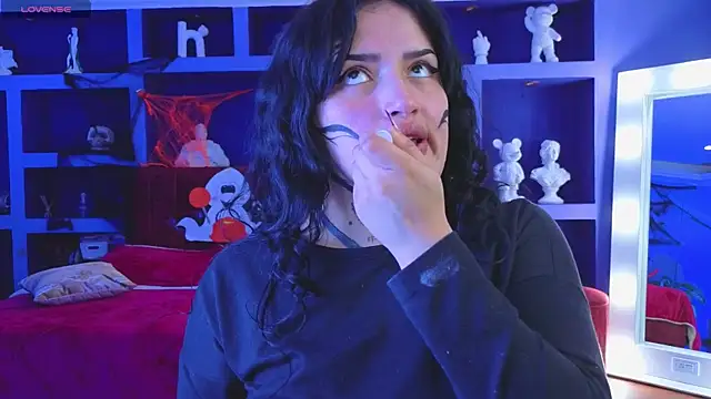 Snapshot of sari_belle chatting on October 30, 9:26 pm sari belle online show from October 30, 9:26 pm