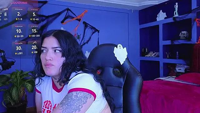 Snapshot of sari_belle chatting on November 2, 8:11 pm sari belle online show from November 2, 8:11 pm