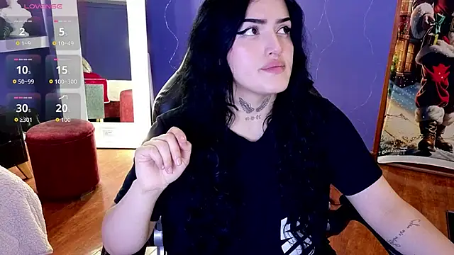 Snapshot of sari_belle chatting on November 23, 8:52 pm sari belle online show from November 23, 8:52 pm