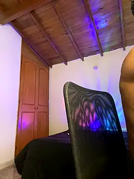 Snapshot of RickKrong_ chatting on September 13, 9:14 pm RickKrong  online show from September 13, 9:14 pm