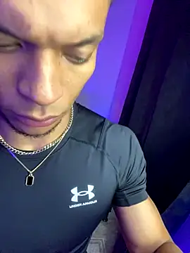Snapshot of RickKrong_ chatting on October 1, 4:40 am RickKrong  online show from October 1, 4:40 am