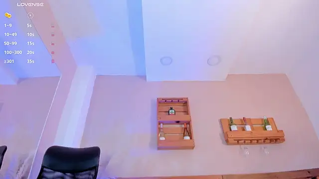  miss mia online show from November 20, 10:48 am