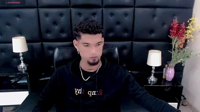 StivBigCock online show from September 10, 2:11 am