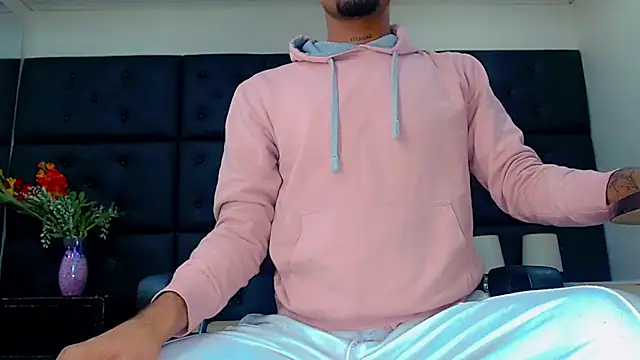 StivBigCock online show from October 22, 2:01 am