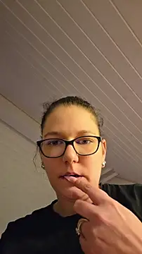Swiss Lady online show from May 5, 6:38 pm