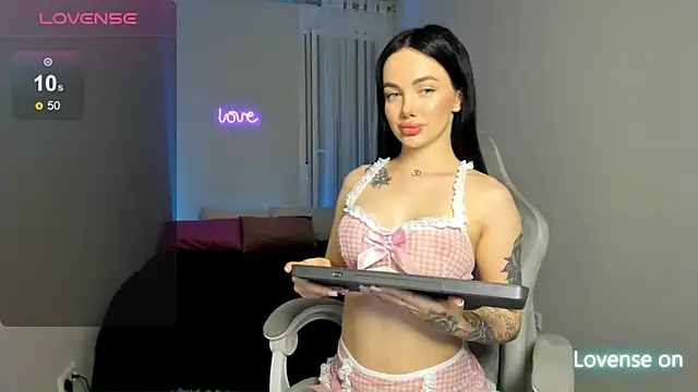 Snapshot of SelinaStorm chatting on May 8, 11:54 pm SelinaStorm online show from May 8, 11:54 pm