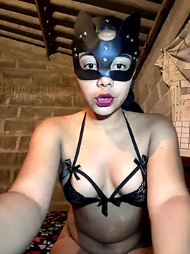 Kyra  Rose online show from October 31, 1:39 am