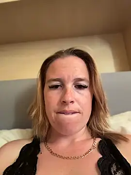 Snapshot of amberrose094 chatting on June 25, 7:29 pm amberrose094 online show from June 25, 7:29 pm
