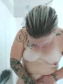 Snapshot of smoothlikemilk09 chatting on November 6, 4:02 am smoothlikemilk09 online show from November 6, 4:02 am