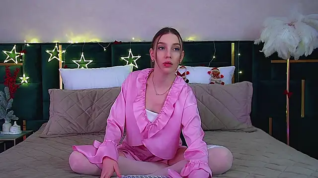 VeronicaVances online show from December 3, 6:06 pm