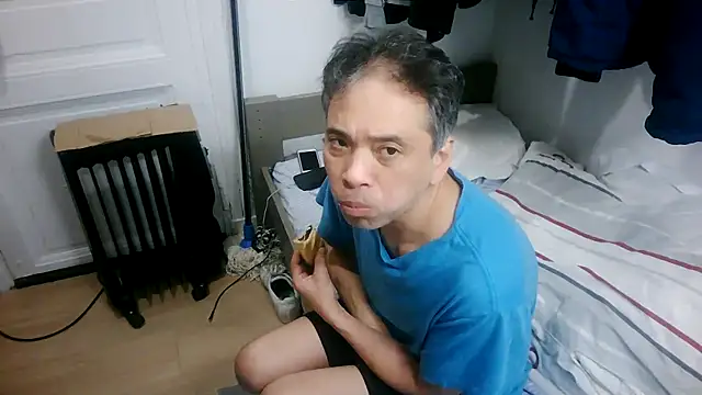 Snapshot of masculado69 chatting on December 14, 2:39 am masculado69 online show from December 14, 2:39 am