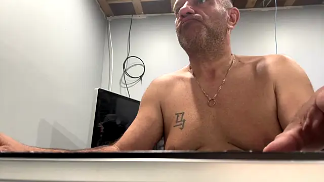 frankyjones8989 online show from October 28, 7:38 pm