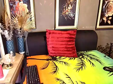 Snapshot of AngelEbony chatting on November 24, 7:35 pm AngelEbony online show from November 24, 7:35 pm