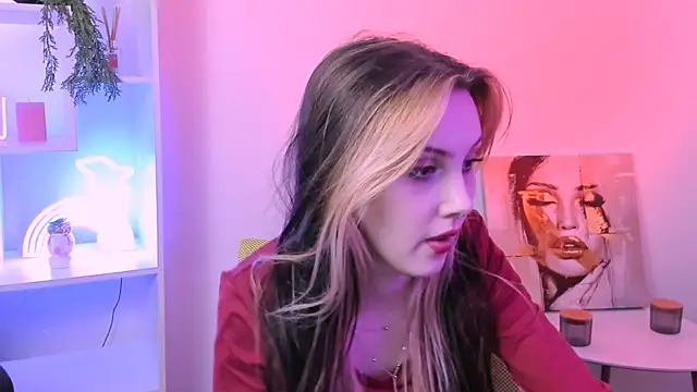 Snapshot of luna_tin chatting on October 16, 12:33 am luna tin online show from October 16, 12:33 am