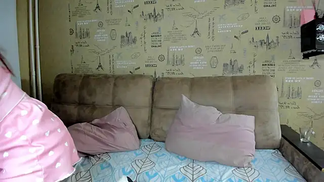 Kelly Gerzikaa online show from October 28, 1:20 am