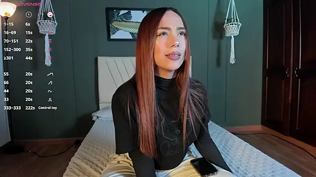 Snapshot of nikolevoshkie_ chatting on December 2, 8:59 pm nikolevoshkie online show from December 2, 8:59 pm