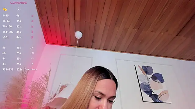 Snapshot of nikolevoshkie_ chatting on April 29, 7:42 pm nikolevoshkie online show from April 29, 7:42 pm