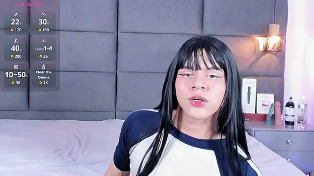 Snapshot of Slenna_Moon chatting on September 9, 2:44 am Slenna Moon online show from September 9, 2:44 am