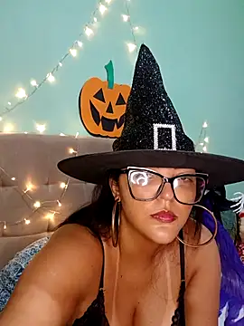 AuroraChest online show from October 27, 8:35 pm