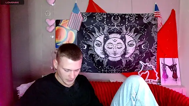 Snapshot of Xavier_Night81 chatting on October 16, 7:20 am Xavier Night81 online show from October 16, 7:20 am