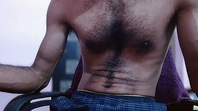 Snapshot of funndudd chatting on May 15, 2:57 pm funndudd online show from May 15, 2:57 pm