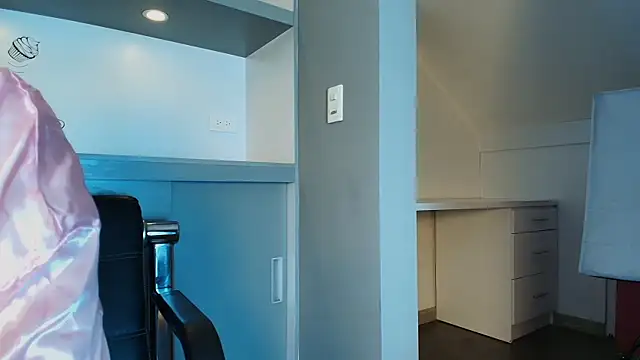 Skylar  Desire online show from September 10, 1:33 pm