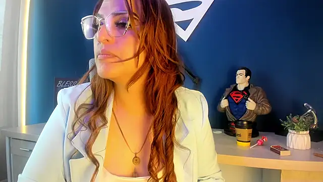 Skylar  Desire online show from October 17, 2:30 pm