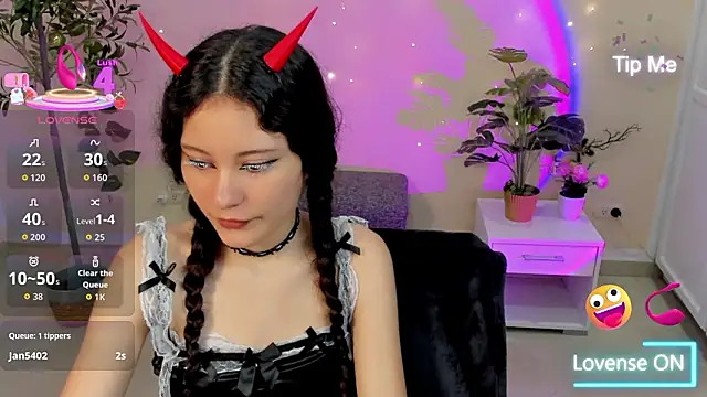 Krysten Riter online show from February 11, 2:44 pm