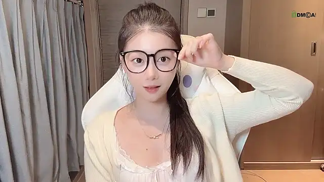 Makinghappymyself  online show from November 18, 1:37 pm