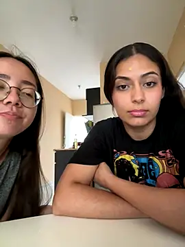 Snapshot of FilledTower chatting on September 25, 10:13 pm FilledTower online show from September 25, 10:13 pm