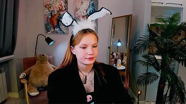 Ginger Emma online show from September 13, 9:03 pm