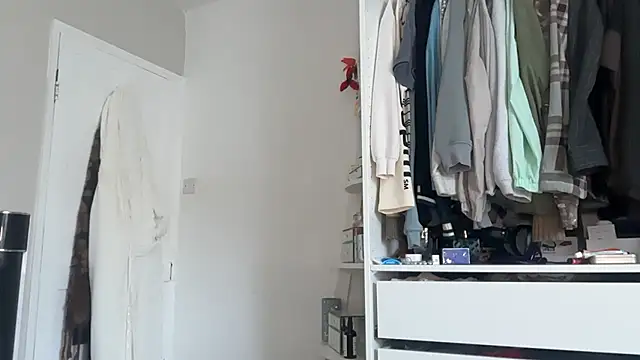 KayleeBella online show from March 14, 10:10 am