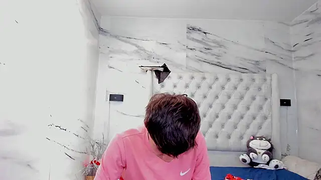 Ari and Storm online show from January 17, 3:50 pm